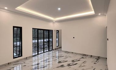 RUMAH TANJUNG BARAT 2 LANTAI + ROOFTOP  DEKAT MALL DAN TOL ISTIMEWA