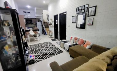 Rumah Minimalis Hampir Full Furnished di Taman Kopo Indah III Blok E