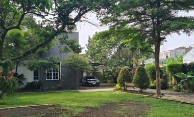 Di Jual Rumah rasa Villa di Mulyaharja,Bogor Selatan.