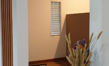 Di Jual Rumah rasa Villa di Mulyaharja,Bogor Selatan.