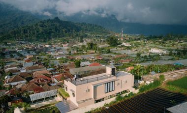 VILLA MEWAH 4BR SUASANA ALAMI SANGAT MEWAH TENANG DI BEDUGUL BALI