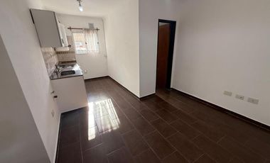 Alquiler- Italia y Alsina - Depto 2amb