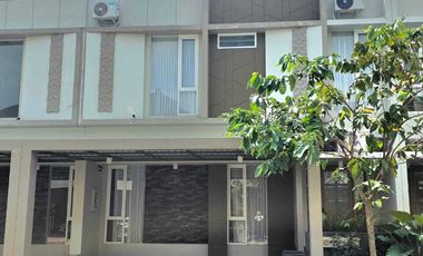 dijual rumah di sleman dalam perum vasana di jakal km 7 condong catur