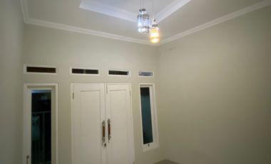 Disewakan Rumah Bangunan Baru di Kemanggisan Palmerah Jakarta Barat