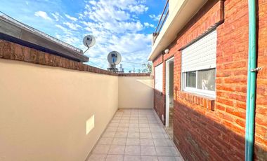 DEPARTAMENTO 2 AMBIENTES CON TERRAZA PRIVADA APTO CREDITO