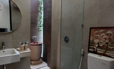 Dijual vila istimewa Taman dayu