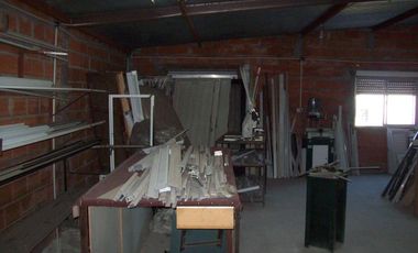 GALPON 240 M2 y DEPTO 2 AMB