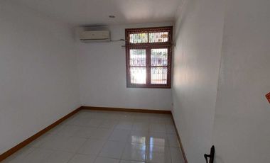 Di Sewakan Rumah Siap Huni