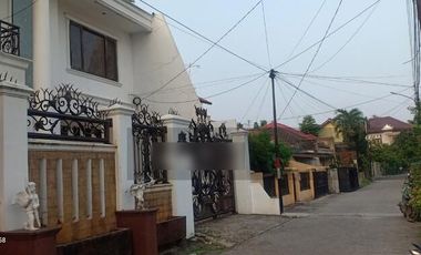 Jual rumah butuh uang  ikip durensawit pondokbambu jaktim