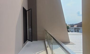 Dijual Rumah Cantik Style Scandinavian jalan KM 7 Palembang