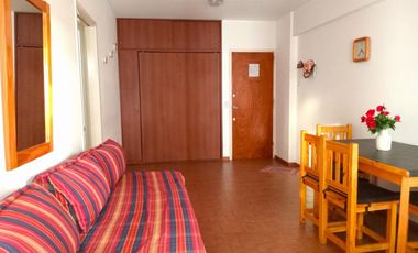 Muy lindo Mono ambiente con vista al mar