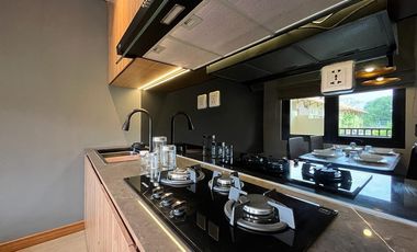 Cozy 1 Bedroom Modern Low-rise Apartment With Private Balcony