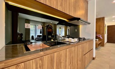 Stylish 2 Bedroom Low-rise Apartment - Fully Furnished