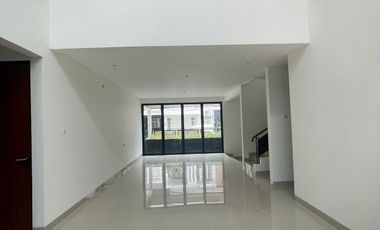 Dijual Rumah Baru Ada Swimmingpool Di Mertilang Sektor 9 Bintaro Jaya
