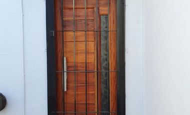 Hermoso Chalet en Barrio Los Alamos