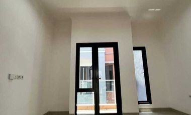 Dijual Rumah murah meriah SHM 2 kt 5 menit Kampus STIAMI Jakarta Pusat