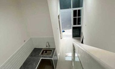 Dijual Rumah murah meriah SHM 2 kt 5 menit Kampus STIAMI Jakarta Pusat