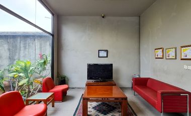 GEDUNG BANGUNAN KOMERSIAL PRIME AREA DI KEBAYORAN LAMA