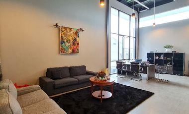 GEDUNG BANGUNAN KOMERSIAL PRIME AREA DI KEBAYORAN LAMA