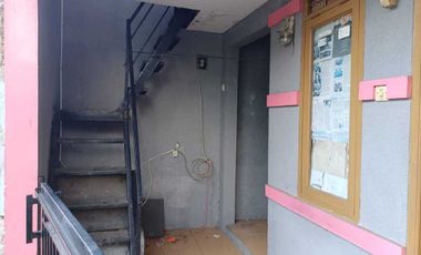 Dijual Rumah Kost 3 lantai di dekat Gg kurdi Moch Toha 197 juta