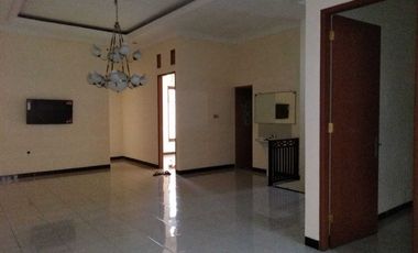 Disewakan Rumah Bagus Siap Huni di Johar Baru Cempaka Putih Jakarta