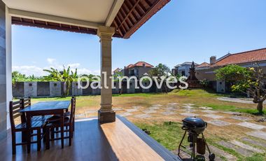 Rumah Satu Kamar Tidur Dengan Halaman Yang Luas Di Sanur