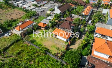 Rumah Satu Kamar Tidur Dengan Halaman Yang Luas Di Sanur