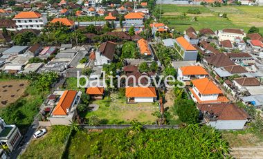 Rumah Satu Kamar Tidur Dengan Halaman Yang Luas Di Sanur