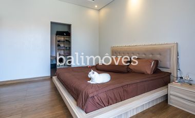 Rumah Satu Kamar Tidur Dengan Halaman Yang Luas Di Sanur