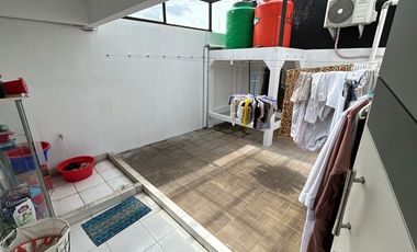 Rumah berfasilitas kolam renang di kota Cirebon