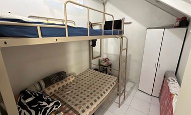 Rumah berfasilitas kolam renang di kota Cirebon