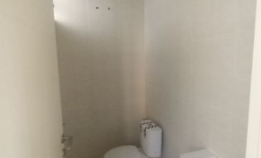 Rumah Sewa North West Lake Citraland