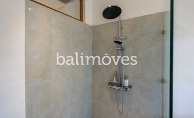 Villa Bagus 4 Kamar Tidur Diatas Tanah 400m2 Di Tepi Pantai Sanur