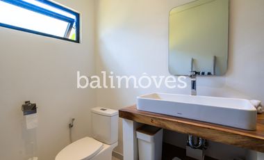 Villa Bagus 4 Kamar Tidur Diatas Tanah 400m2 Di Tepi Pantai Sanur