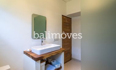 Villa Bagus 4 Kamar Tidur Diatas Tanah 400m2 Di Tepi Pantai Sanur