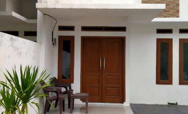 Rumah  Ciputat strategis siap Huni