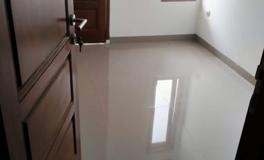 Rumah  Ciputat strategis siap Huni