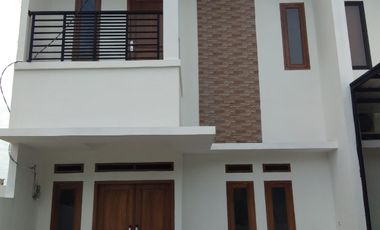 Rumah  Ciputat strategis siap Huni