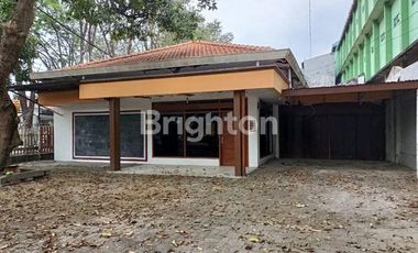 Disewakan / Dikontrakkan Rumah Tanah Luas Jl Untung Suropati Sidoarjo