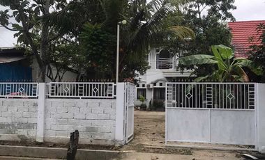 DI Jual/ Di Sewakan Rumah 2 Lantai Di kawasan eksklusif kota kendari