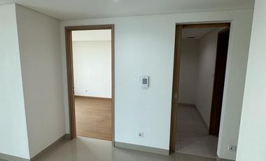 DIJUAL MURAH 2 BEDROOM APARTEMEN EMBARCADERO BINTARO