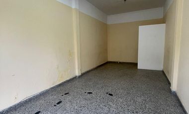 Local Comercial sobre Av. Almafuerte