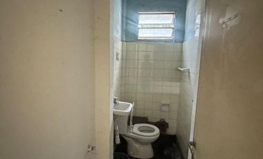 Local Comercial sobre Av. Almafuerte