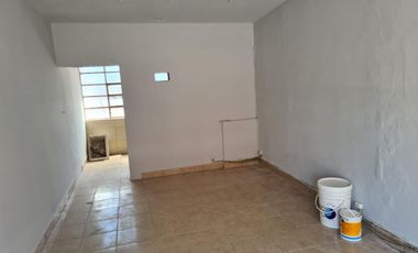 Local Comercial sobre Sarmiento casi Yrigoyen