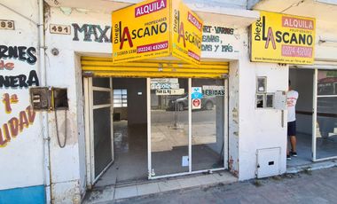 Local Comercial sobre Sarmiento casi Yrigoyen