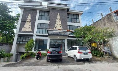 DIJUAL BANGUNAN GUEST HOUSE 3 LANTAI LOKASI : TUBAN, KUTA ??? BADUNG