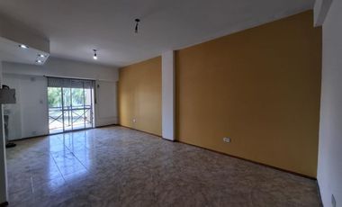 DEPARTAMENTO 3 AMBIENTES CON BALCON