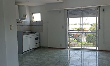DEPARTAMENTO 3 AMBIENTES CON BALCON