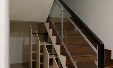 Rumah Townhouse Mewah Full Furnished di Lenteng Agung