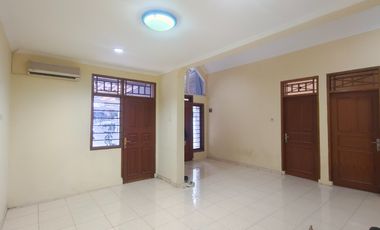 Rumah Luas Bebas Banjir Perumahan Pondok Pekayon Dibantu KPR